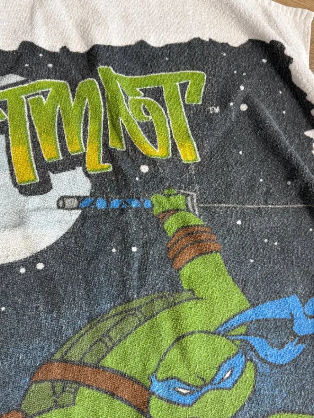 VTG 2000s Teenage Mutant Ninja Turtles TMNT Leonardo Leo Beach Towel White 58x27